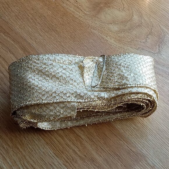 ๐ฏ 10 for $12 / Thick Gold Tone Ribbon - Picture 3 of 8